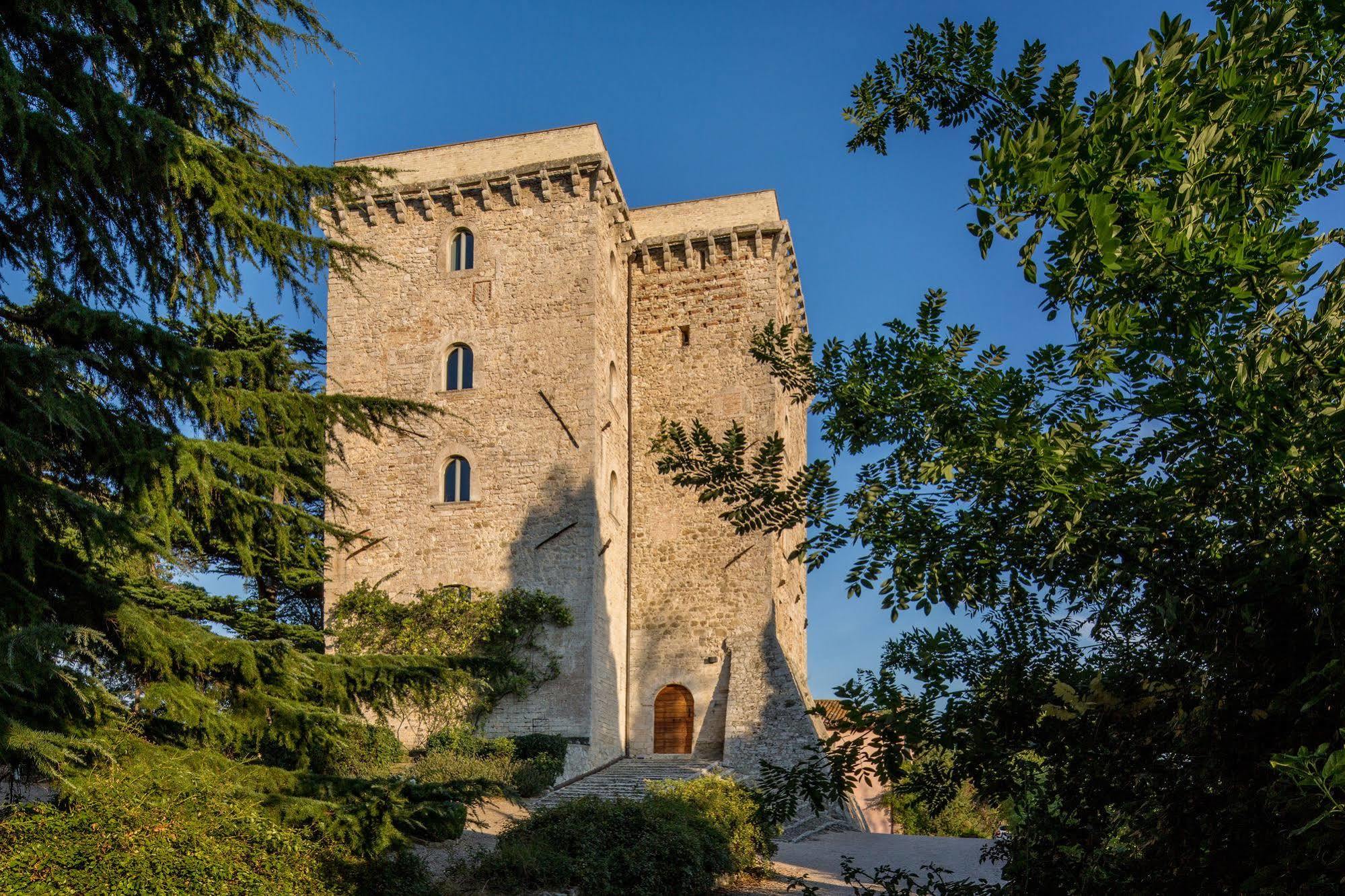 Torre Almonte Aparthotel Todi Ngoại thất bức ảnh