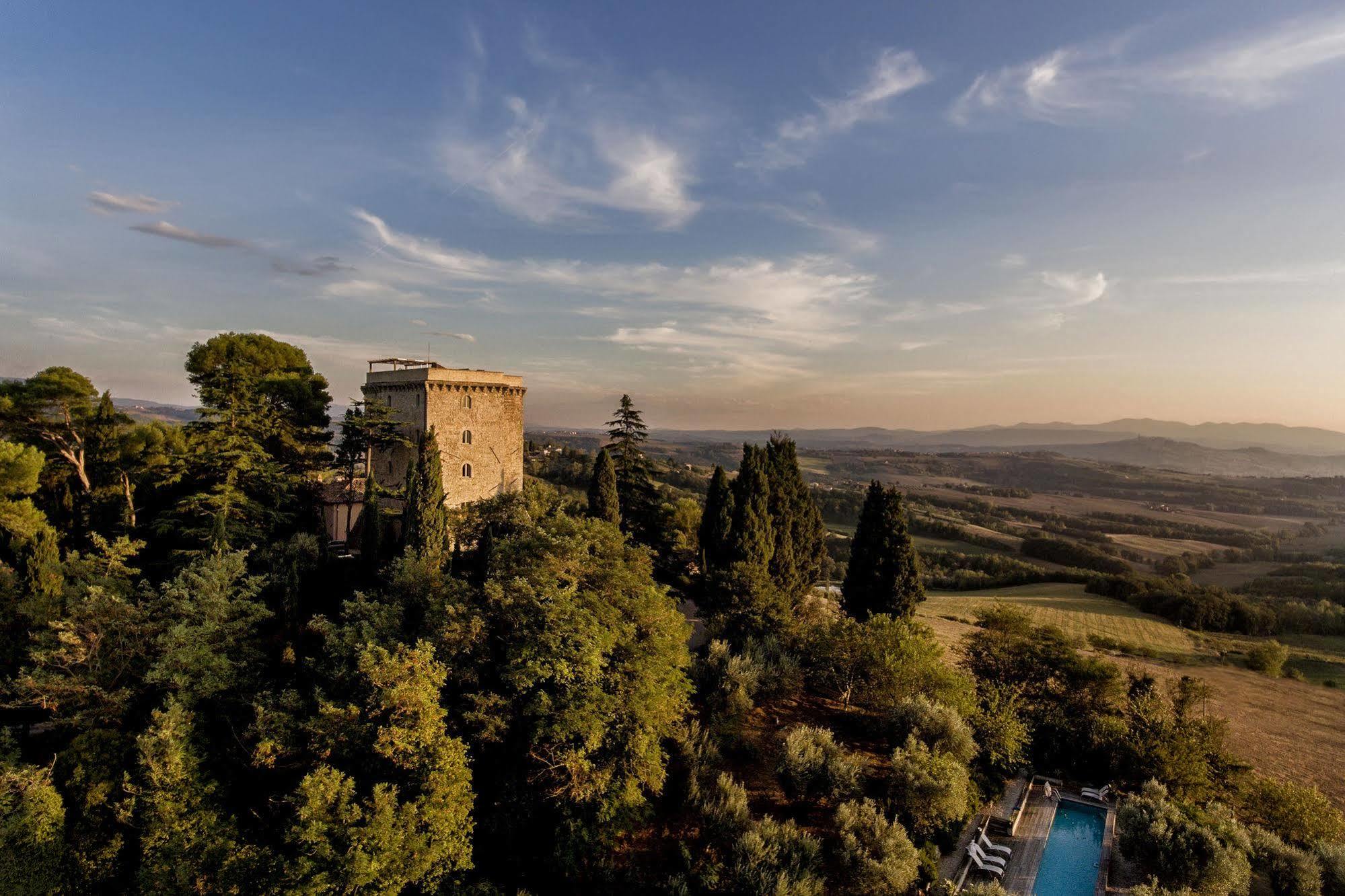 Torre Almonte Aparthotel Todi Ngoại thất bức ảnh