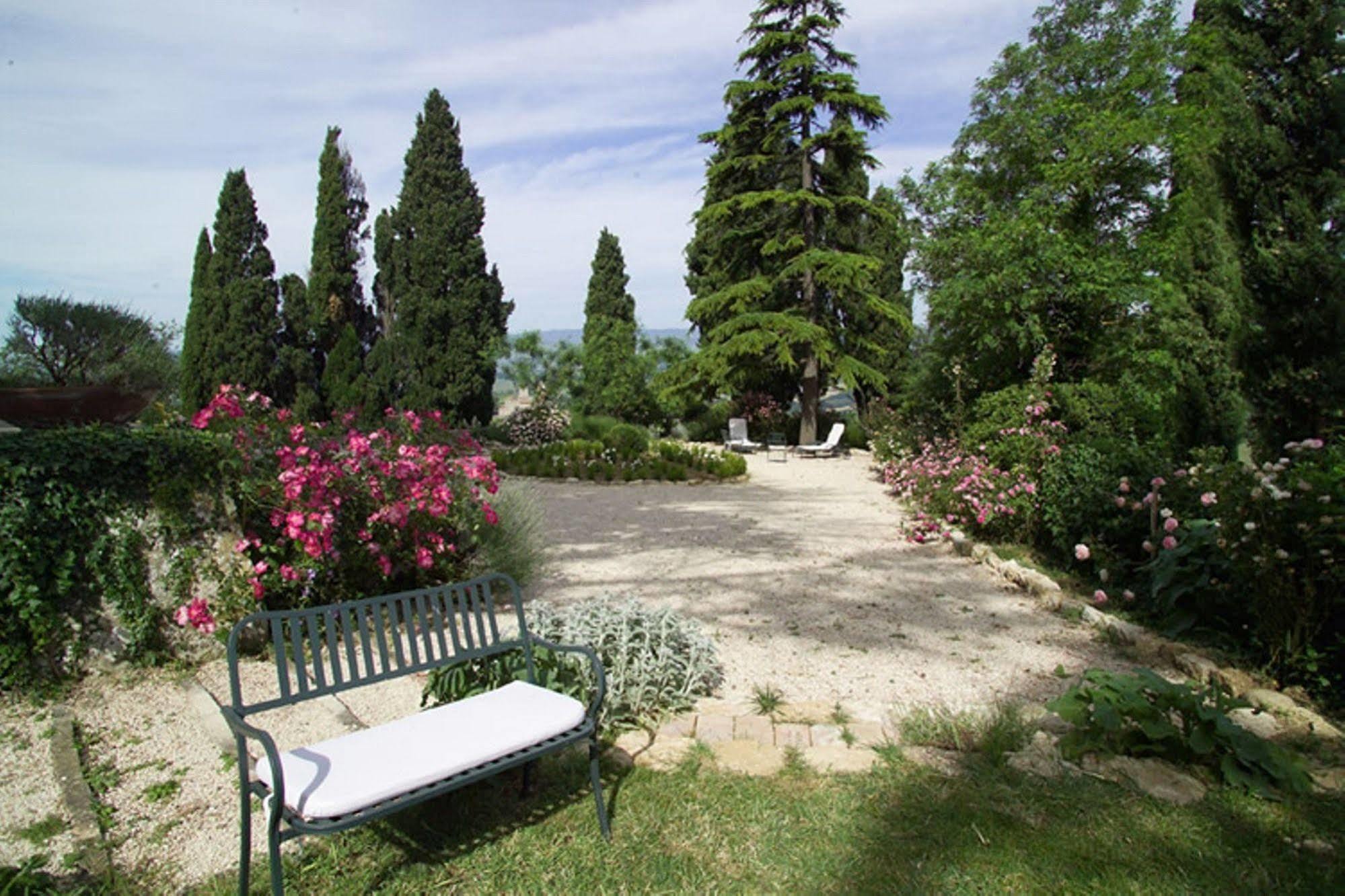 Torre Almonte Aparthotel Todi Ngoại thất bức ảnh