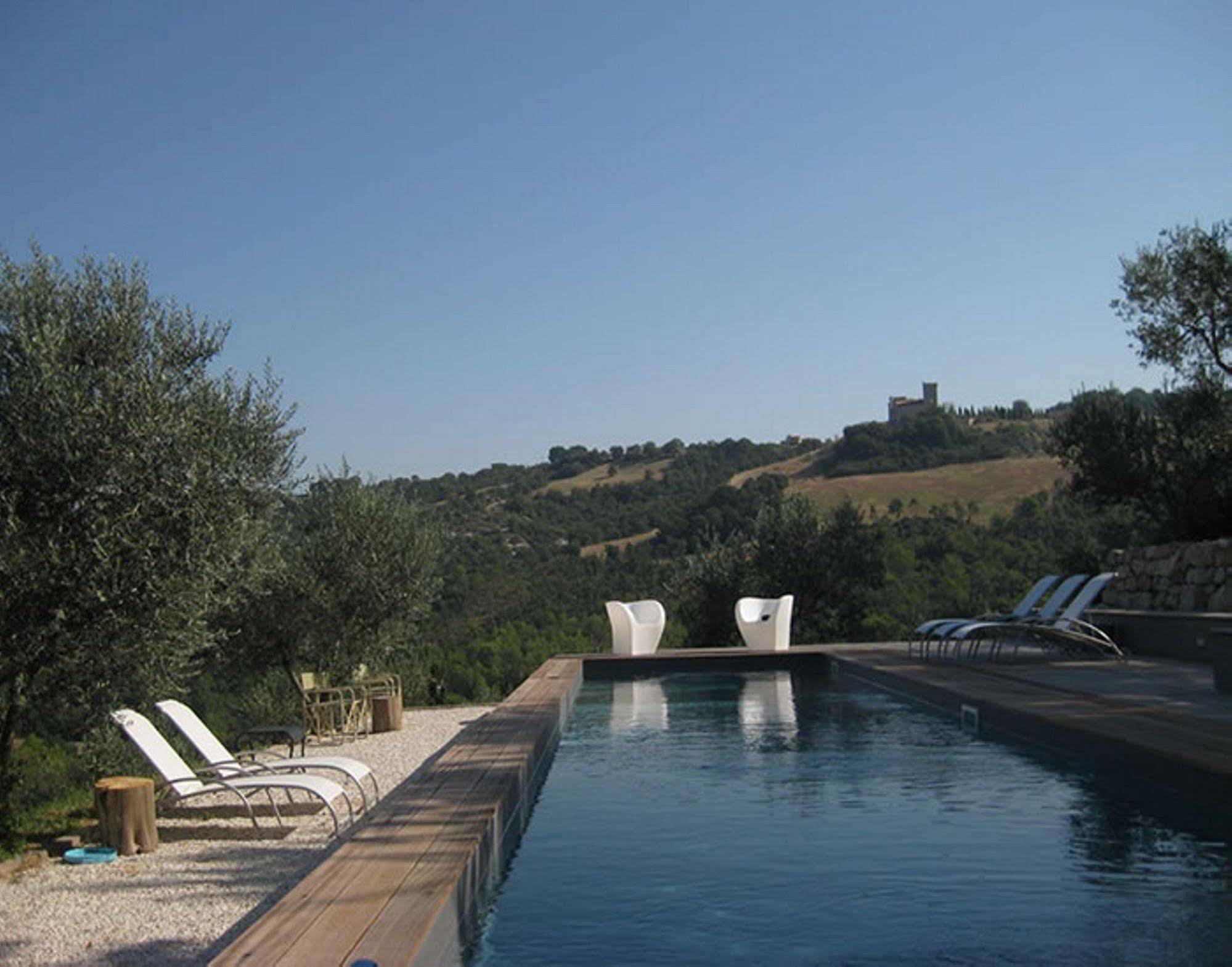 Torre Almonte Aparthotel Todi Ngoại thất bức ảnh