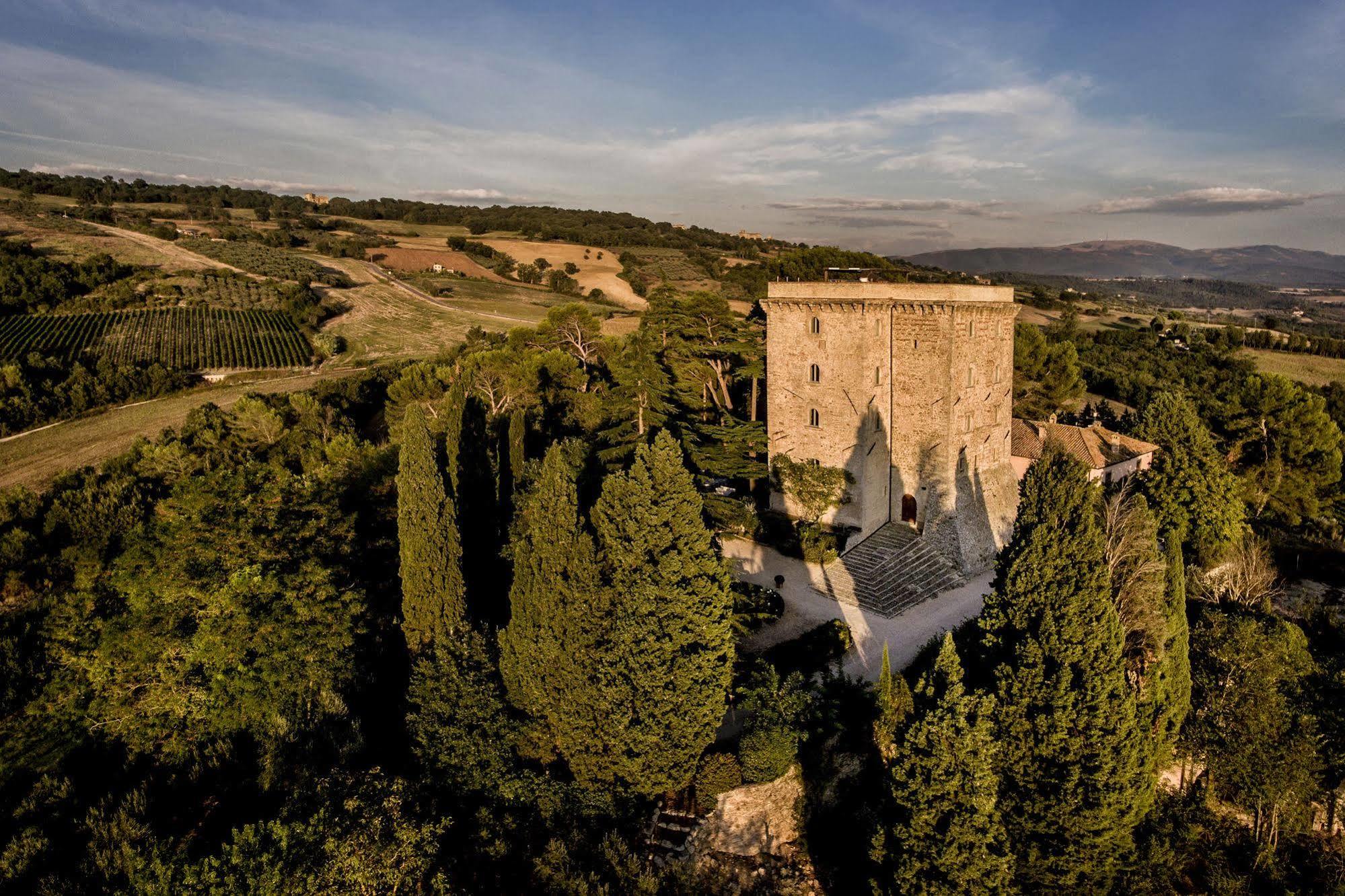 Torre Almonte Aparthotel Todi Ngoại thất bức ảnh