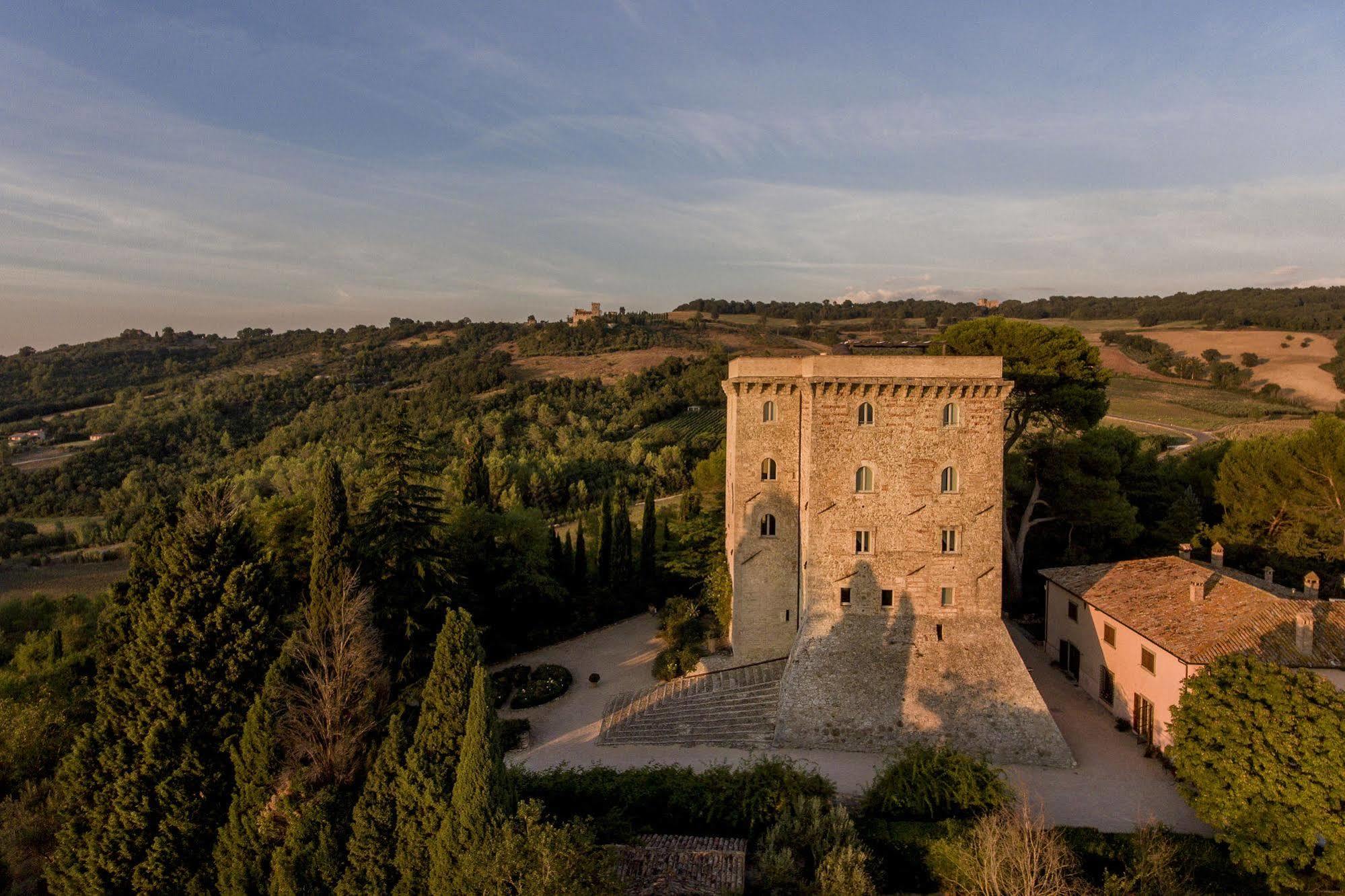 Torre Almonte Aparthotel Todi Ngoại thất bức ảnh